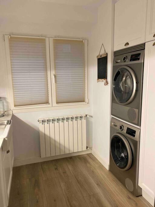 Apartamento A 100Metros De La Playa De San Lorenzo Gijon Exterior photo