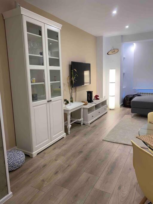 Apartamento A 100Metros De La Playa De San Lorenzo Gijon Exterior photo