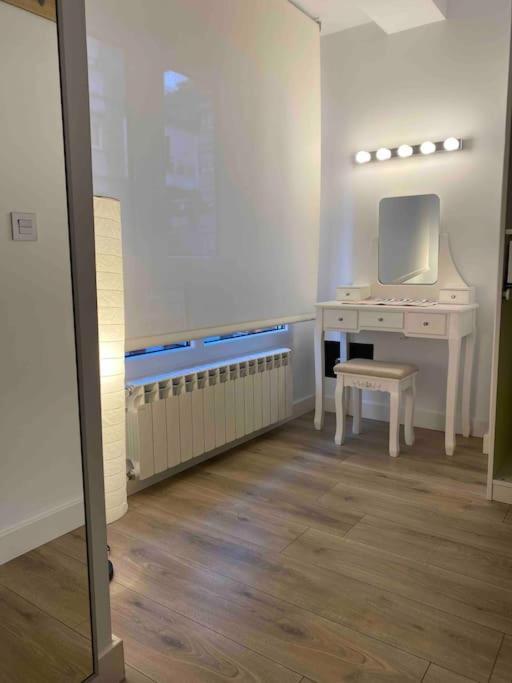Apartamento A 100Metros De La Playa De San Lorenzo Gijon Exterior photo